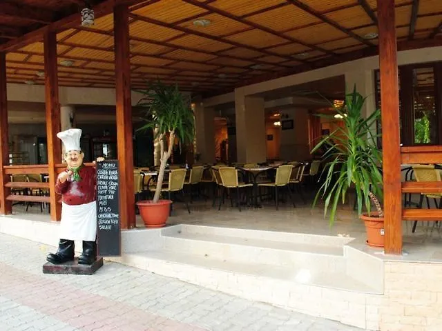 招待所 Coralis 3*