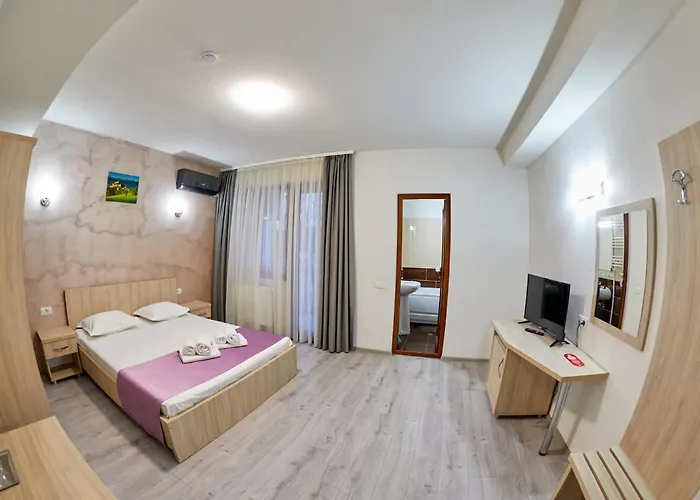 Coralis Guest house 3*